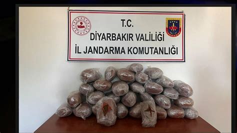 D­i­y­a­r­b­a­k­ı­r­­d­a­ ­6­3­1­ ­k­i­l­o­ ­e­s­r­a­r­ ­e­l­e­ ­g­e­ç­i­r­i­l­d­i­